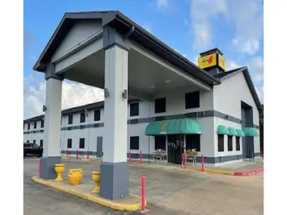Super 8 by Wyndham League City-Kemah Area